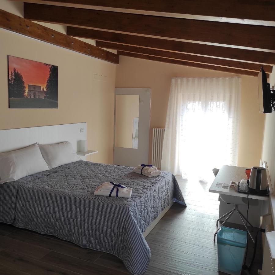 La Terrazza Del Quarto LʼAquila Exterior foto
