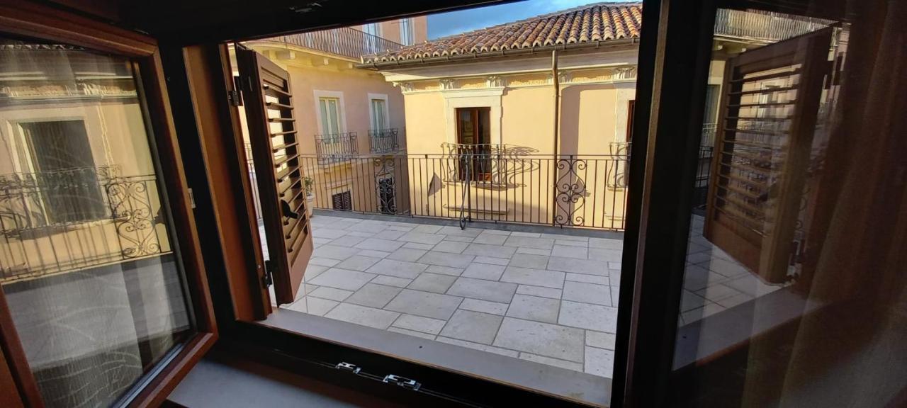 La Terrazza Del Quarto LʼAquila Exterior foto